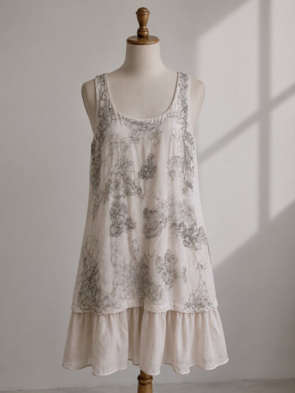 Ted Baker Women's Size 2 Blush Nude Beaded Drop Waist Flounced Dress Party Glam